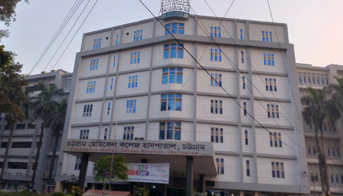 নির্মাণাধীন ভবন থেকে পড়ে ৩ শ্রমিকের মৃত্যু
