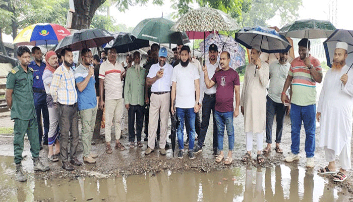 বেনাপোল স্থলবন্দরে স্থায়ীভাবে পানি নিষ্কাশন সম্ভব নয় 