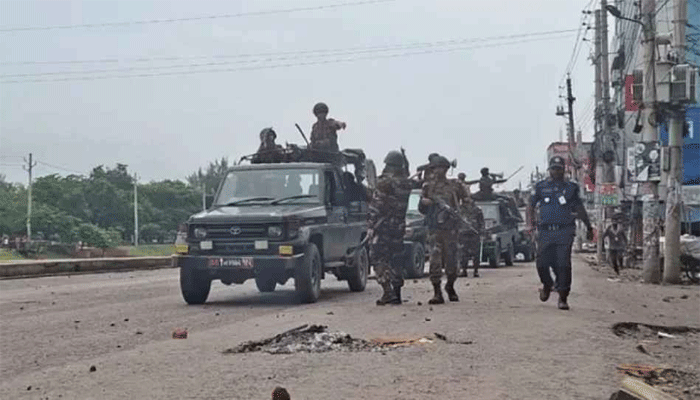   চলছে কারফিউ,থমথমে গোপালগঞ্জ